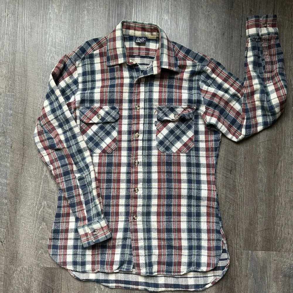 Vintage 80s Levis Flannel Shirt Men's (M) 100% Cotton Plaid Western Style Pocket